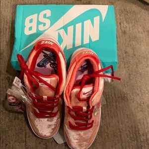 Strange(ish) love Nike (ish) SB